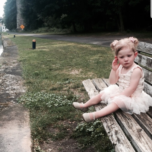 Zunie frilly dress - Picture 3 of 3